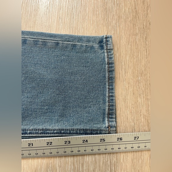 Giordano Slim Straight leg Jeans - Picture 6 of 9